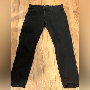 Men’s Gap Slim cut jeans. Size 33 x 32.